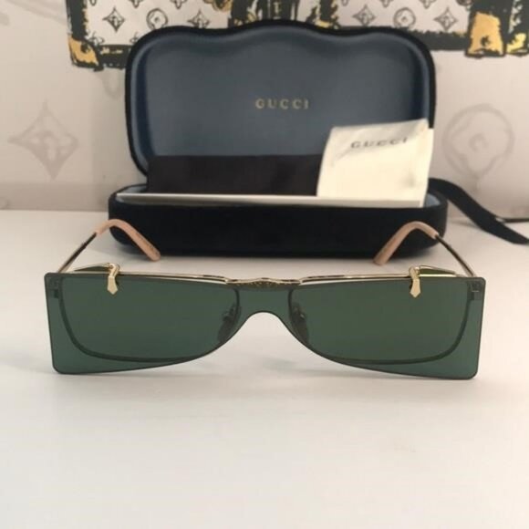New Authentic Gucci GG0363S 001 Gold Flip-Up Rectangular Sunglasses Green Lenses - Picture 6 of 13
